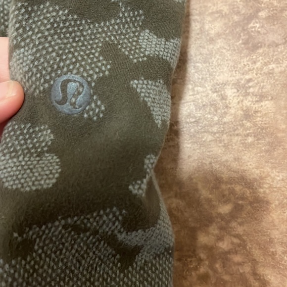 Lululemon Warm Surge Full Zip heritage Camo Hoodie Mens Sz M - Picture 7 of 8